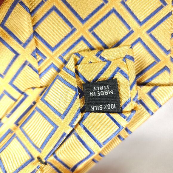 3 Jos A Bank Geometric Made In Italy Silk Ties 4" x 59" - Picture 3 of 11